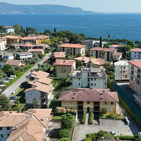 Casa Iris شقة توسكولانو ماديرنو
